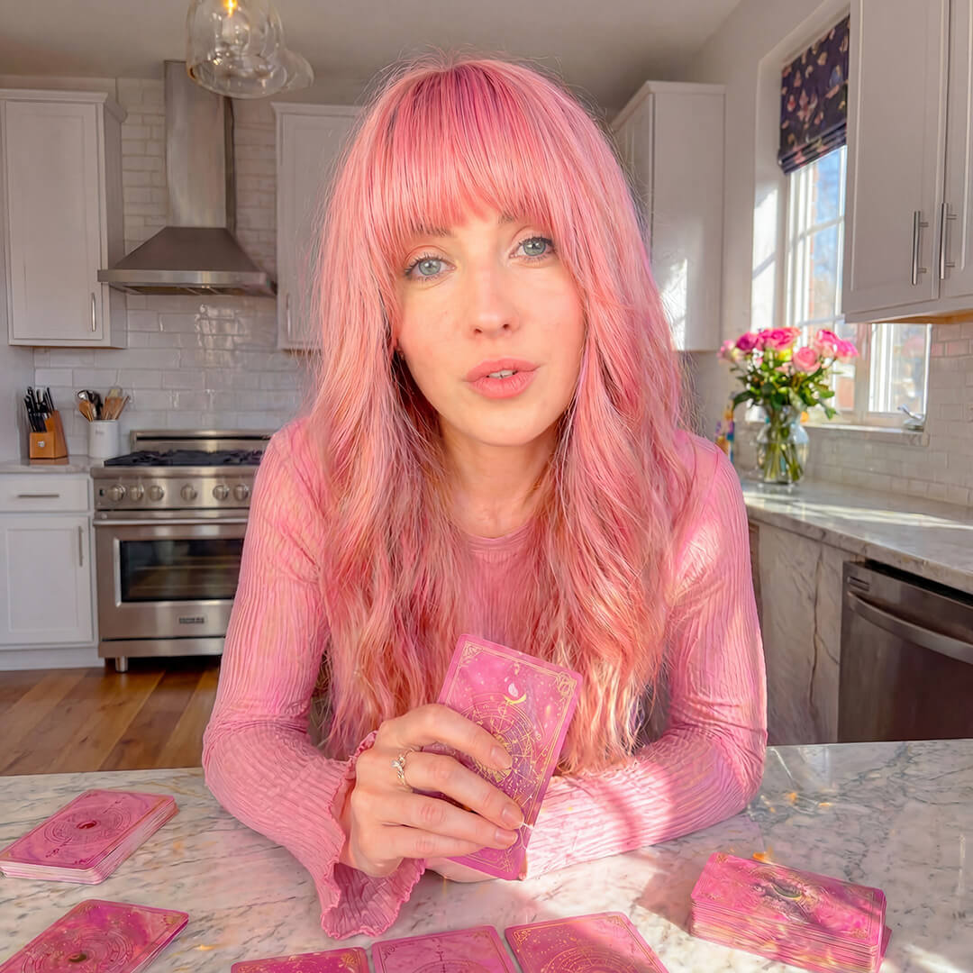 Get a Psychic Reading by Samira thumbnail-image-1
